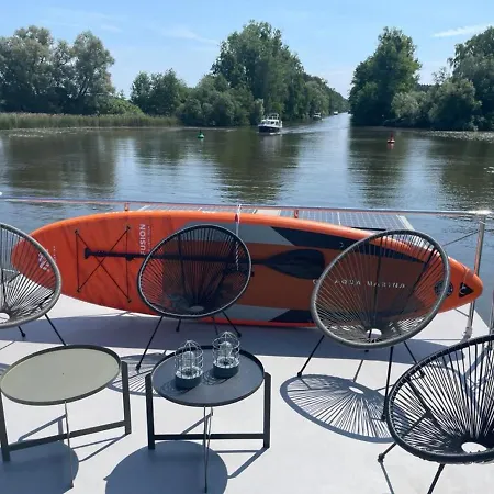Fuehrerscheinfreies Mobiles Hausboot * Rechlin