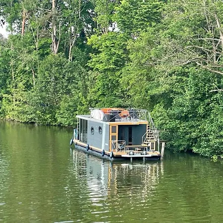Fuehrerscheinfreies Mobiles Hausboot Botel