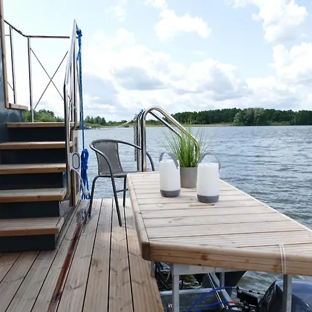 Führerscheinfreies Mobiles Hausboot * Rechlin