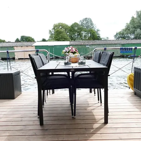 Führerscheinfreies Mobiles Hausboot *